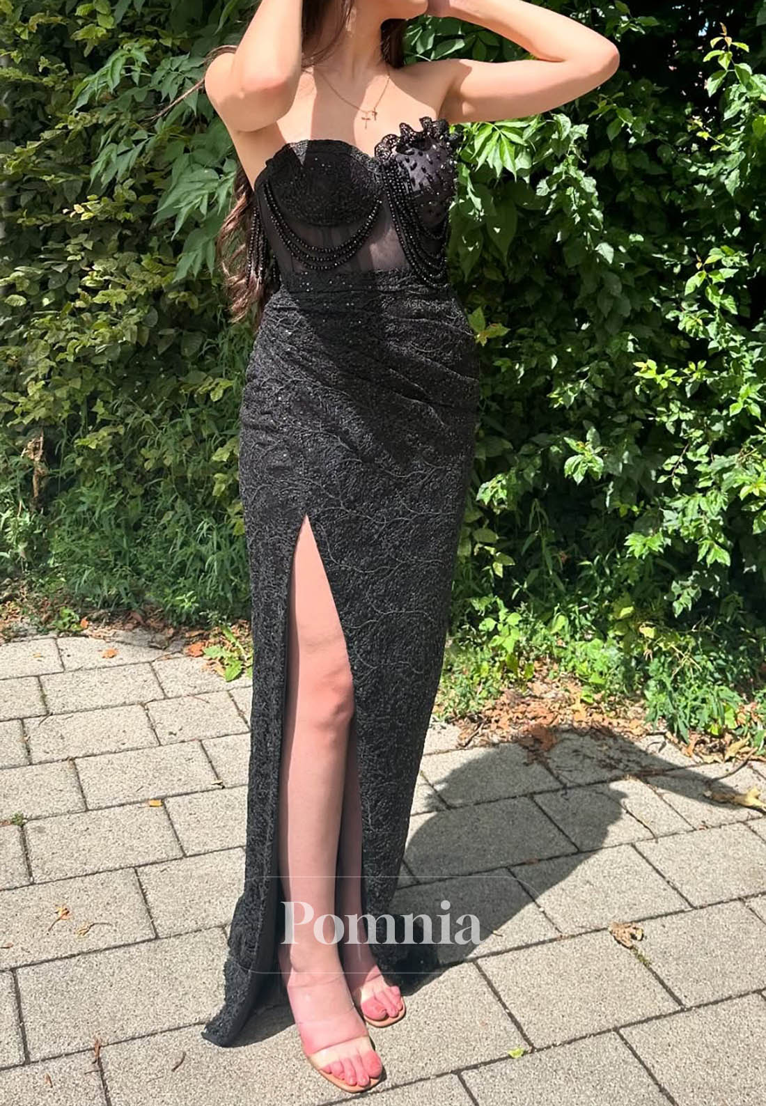 Black Sleeveless Sweetheart Slit Beads Prom Dress