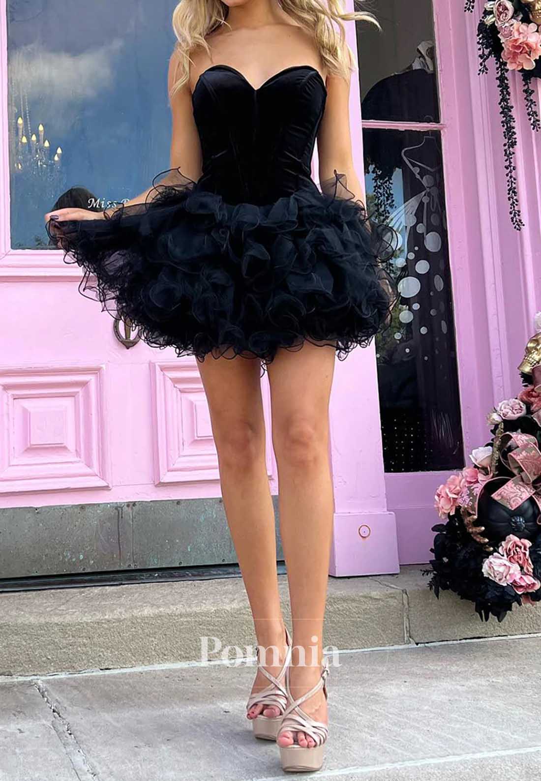 Black Strapless Sleeveless Ruffles Mini Homecoming Dress