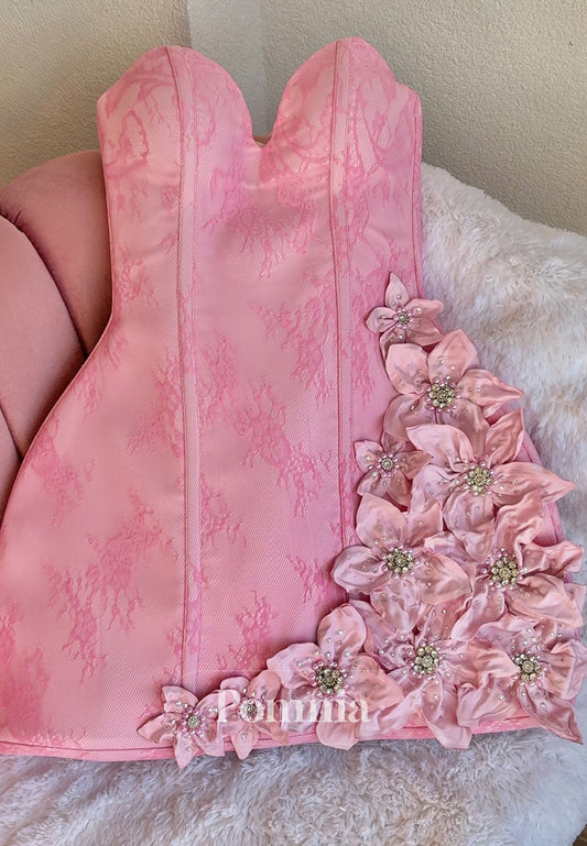 Blushing Pink Strapless Sleeveelss Floral Appliques Homecoming Dress