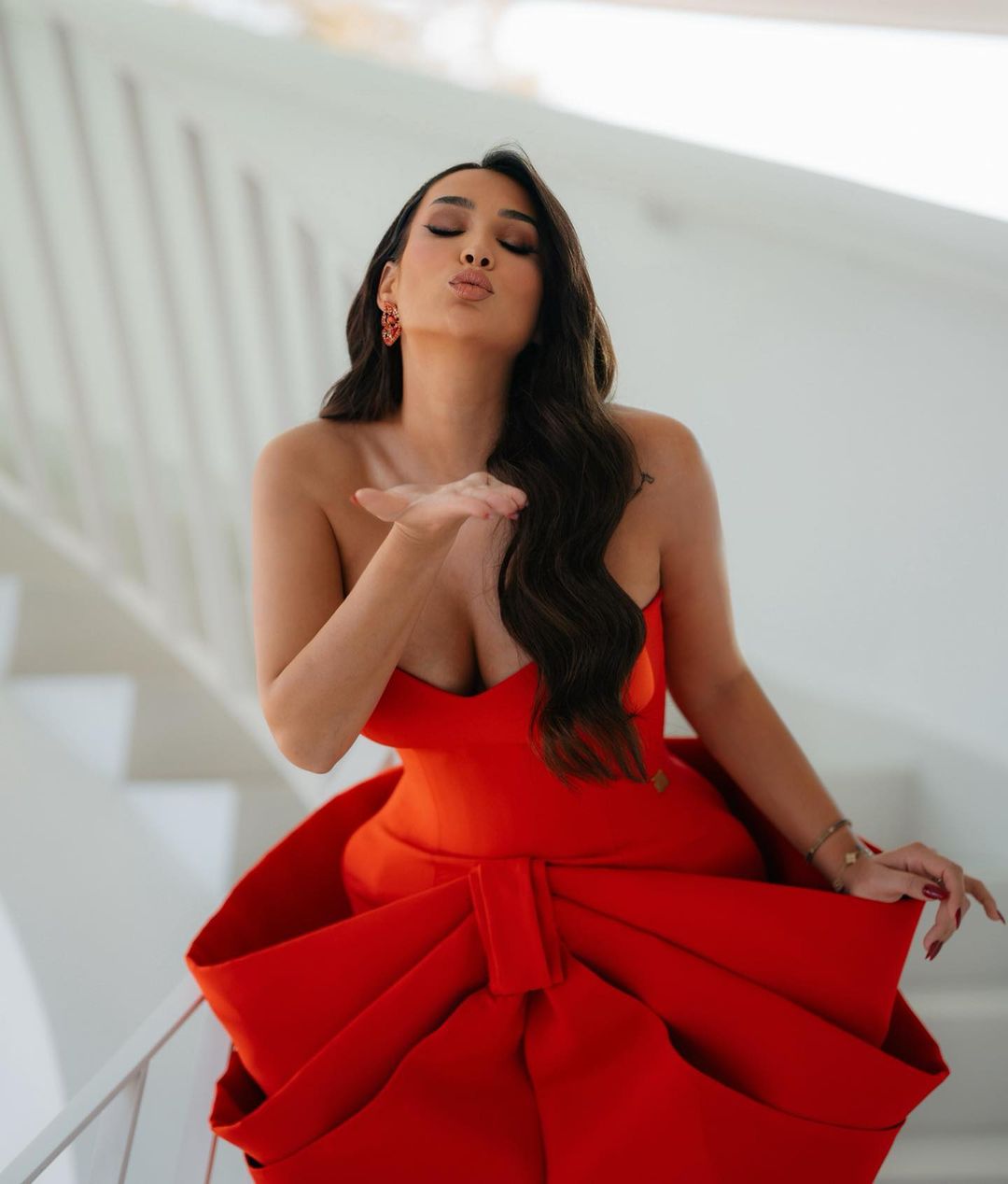 Red Sleeveless Sweetheart Slit Midi Prom Dress