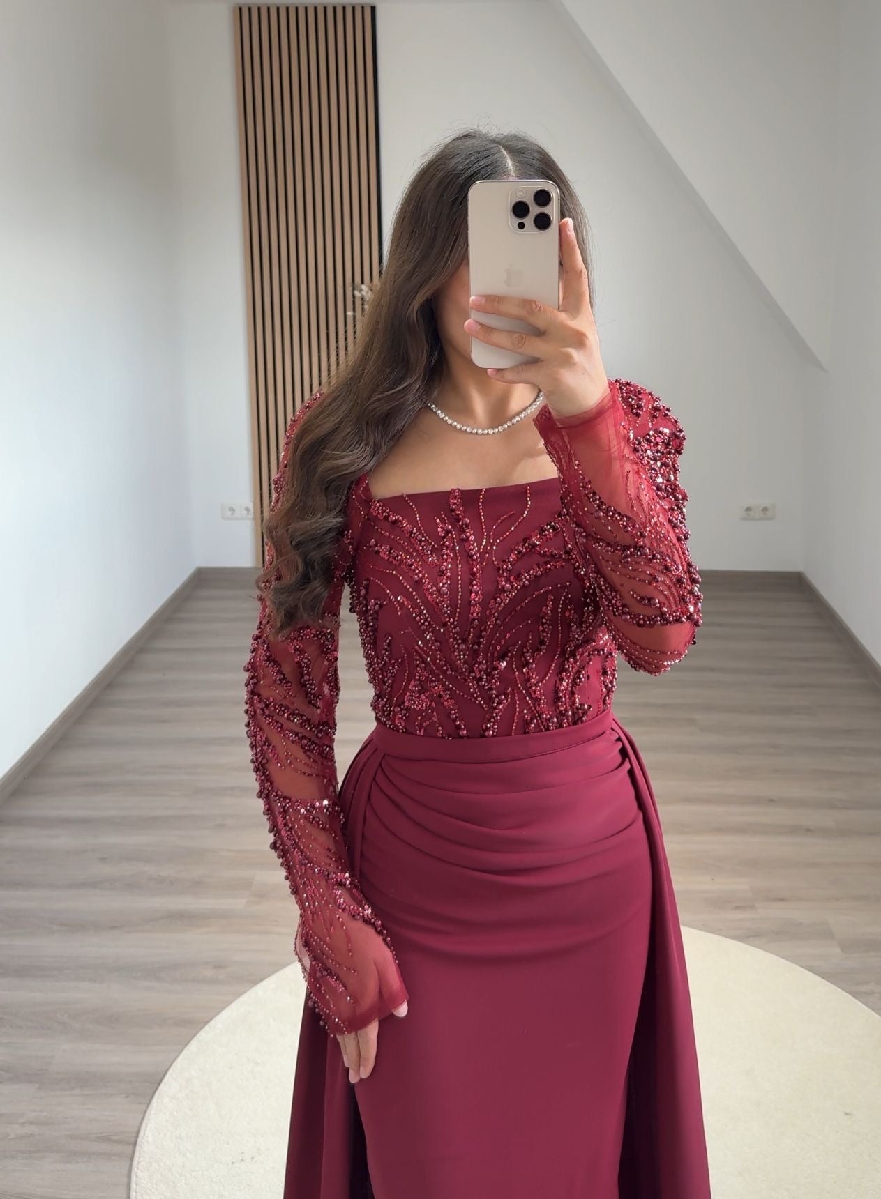 Elegant Long Sleeves V-Neck Ruched Satin Evening Dress