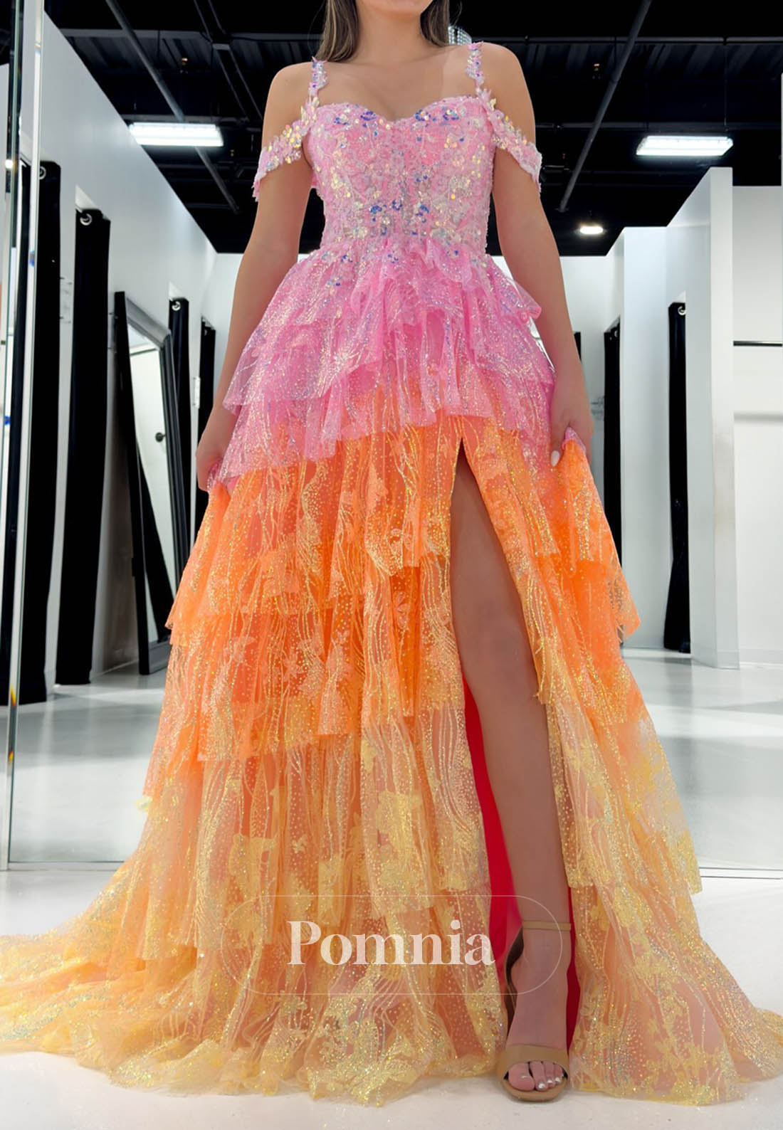 Charming A-Line Sleeveless Strapless Slit Ruffles Lace Prom Dress