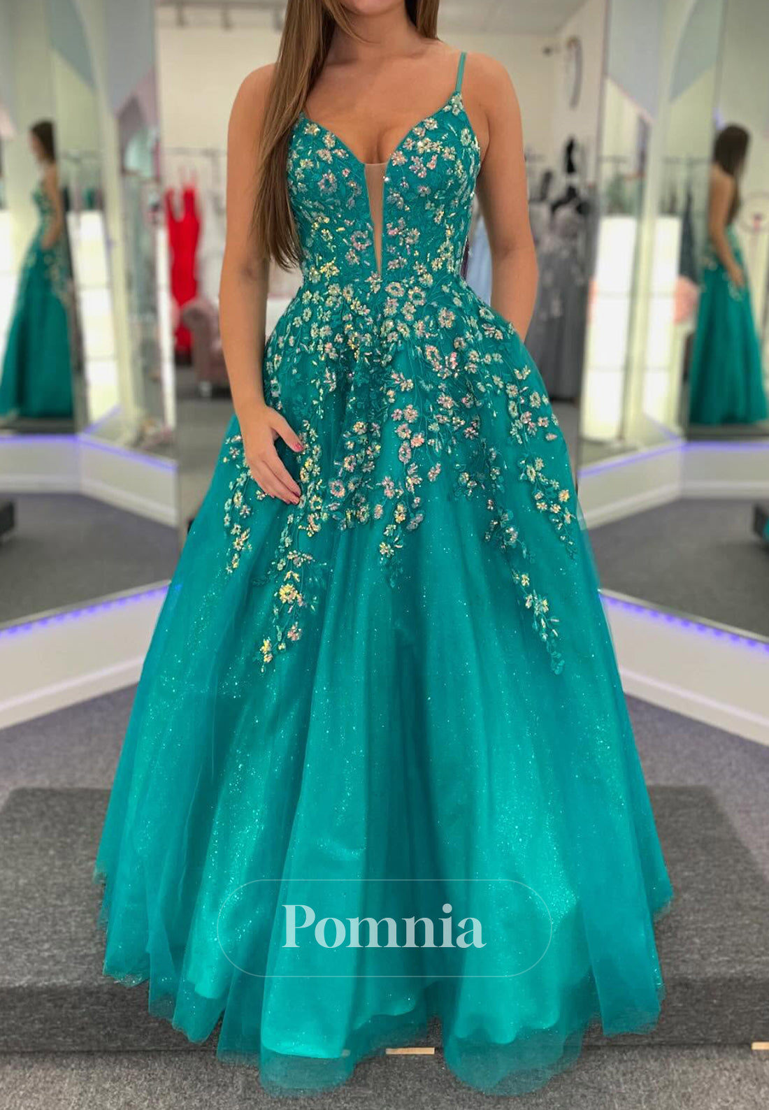 Charming A-Line Spaghetti Straps Sweetheart Appliques  Prom Dress