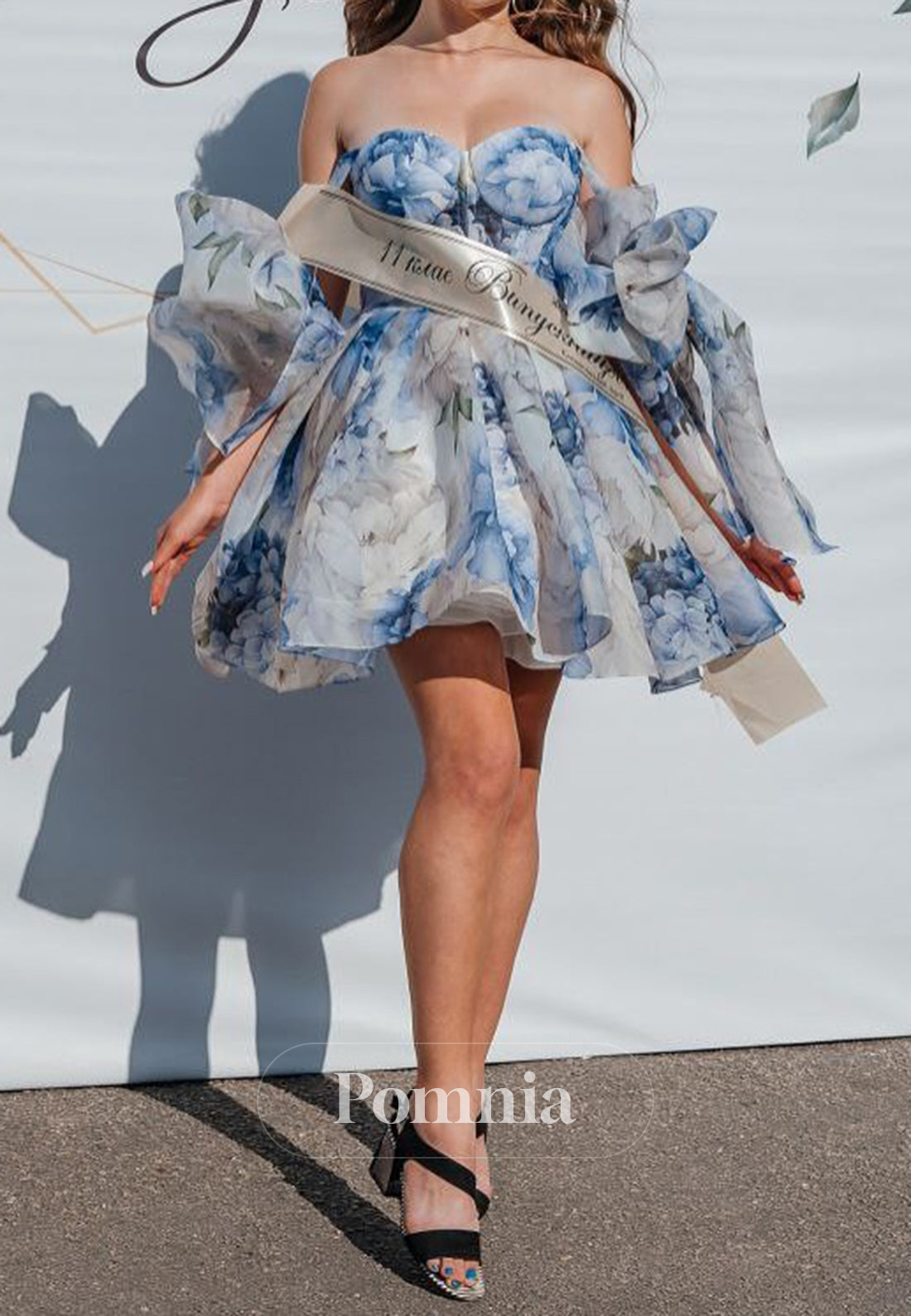 Charming Long Sleeves Off-Shoulder Short Homecoming Dress