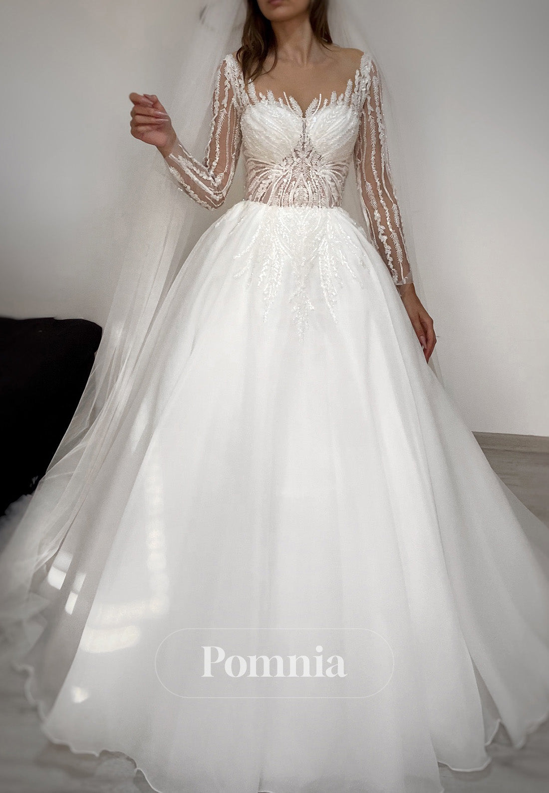 Charming Long Sleeves Sweetheart A-Line Lace Wedding Dress