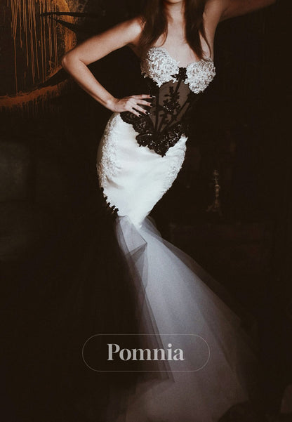 Charming Sleeveless Strapless Sequins Corset Wedding Dress