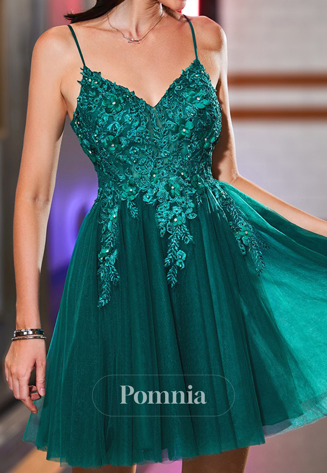 Dark Green Spaghetti Straps V-Neck Homecoming Dress