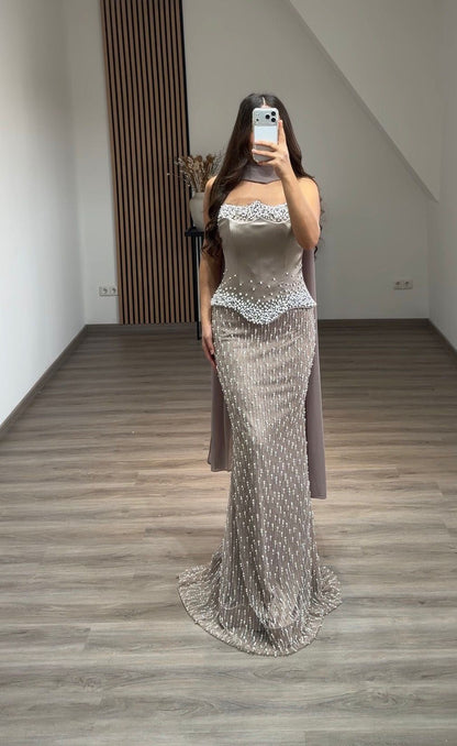 Elegant Long Sleeves Scoop Sequins A-Line Evening Dress