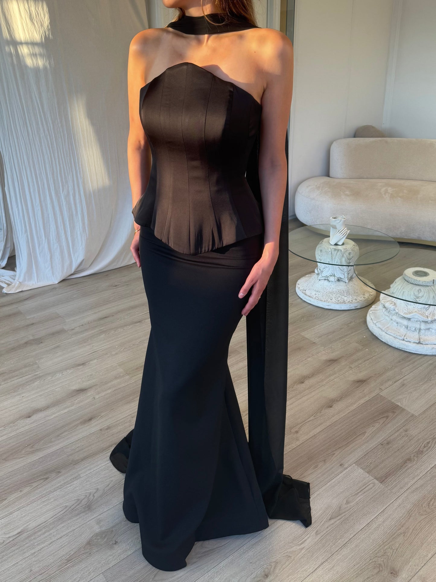 The Olivia dress black