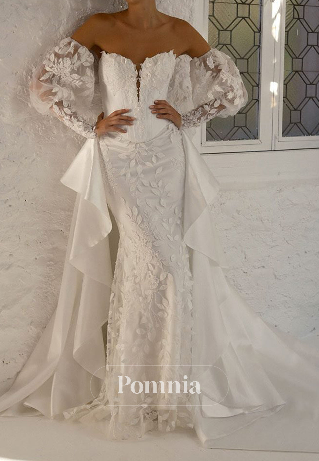 Elegant Long Sleeves Off-Shoulder Appliques Wedding Dress