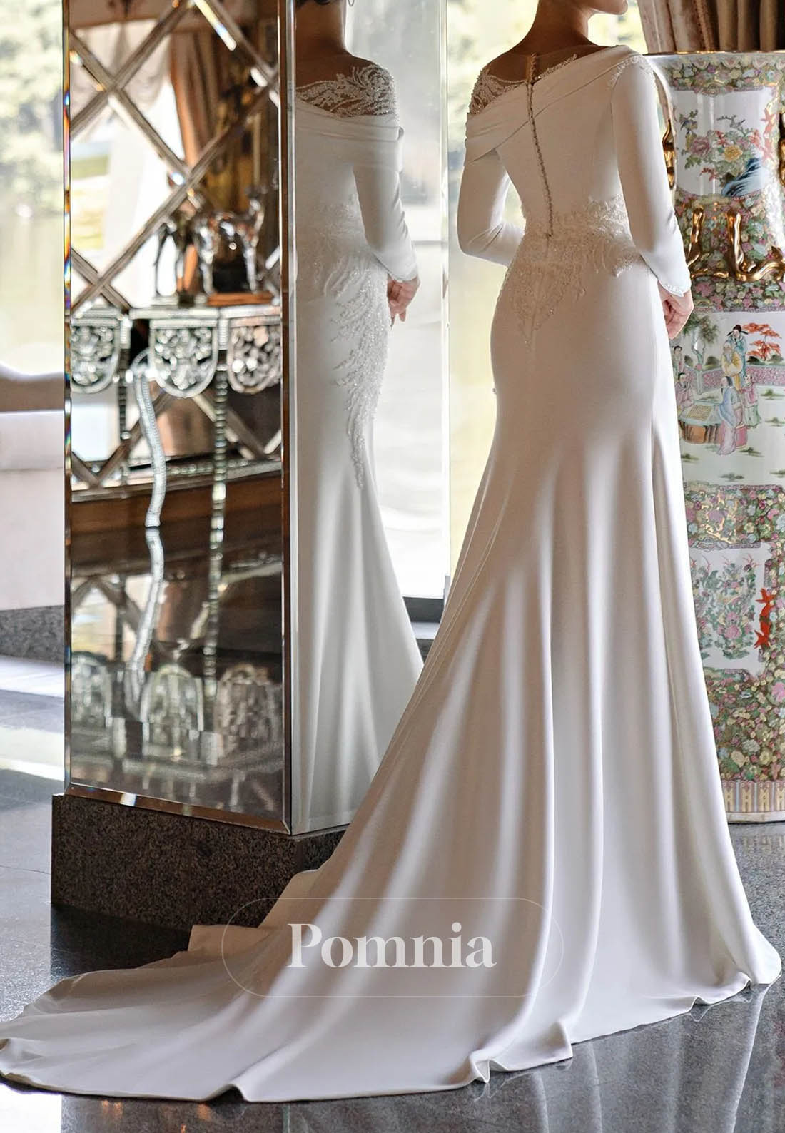 Elegant One-shoulder Appliques Lace Satin Long sleeves Wedding Dress