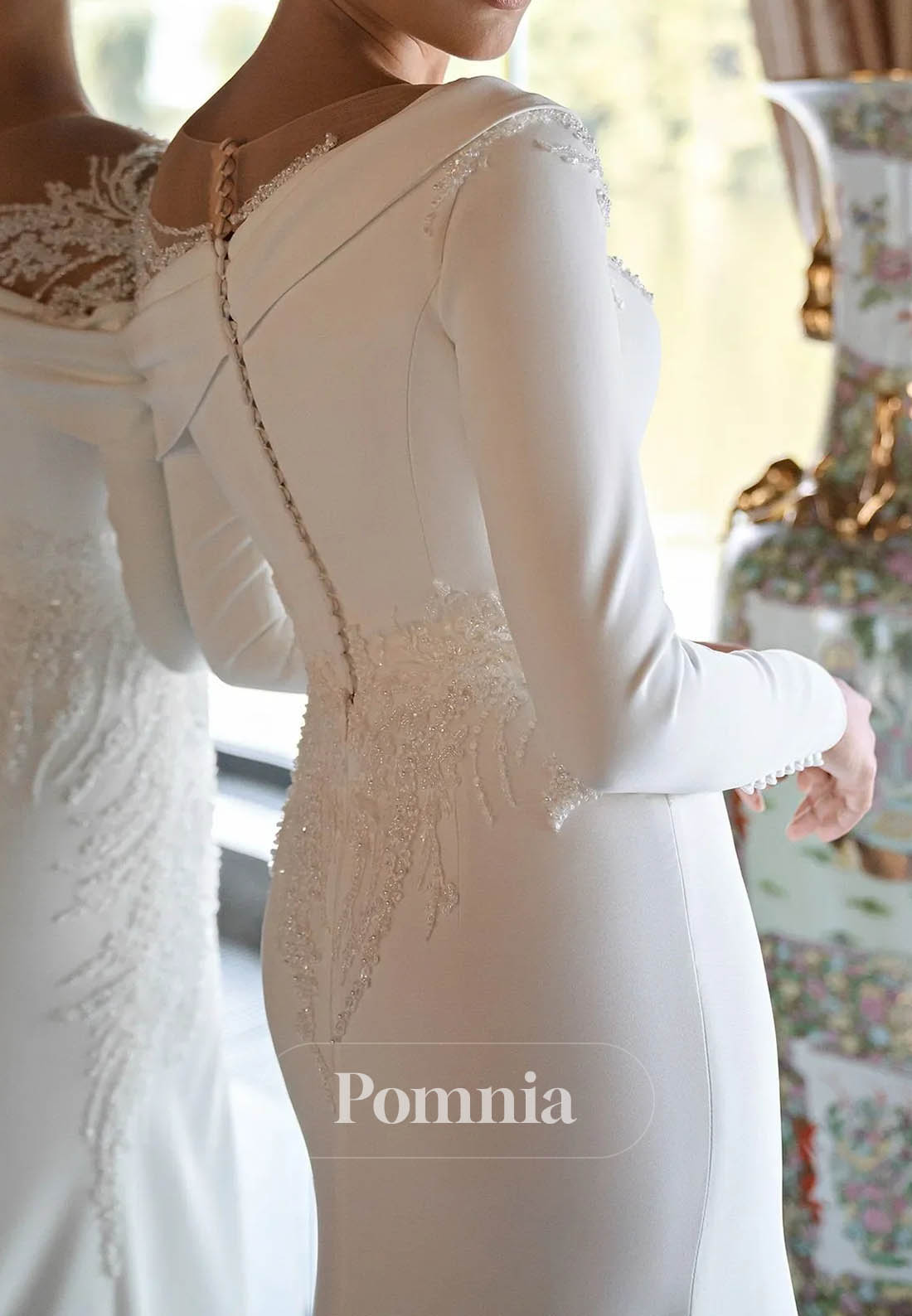 Elegant One-shoulder Appliques Lace Satin Long sleeves Wedding Dress