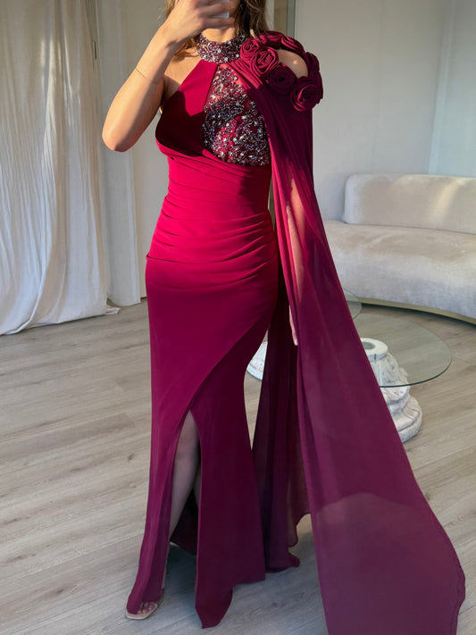 Burgundy Sleeveless Halter Sequins Sheath Evening Dress