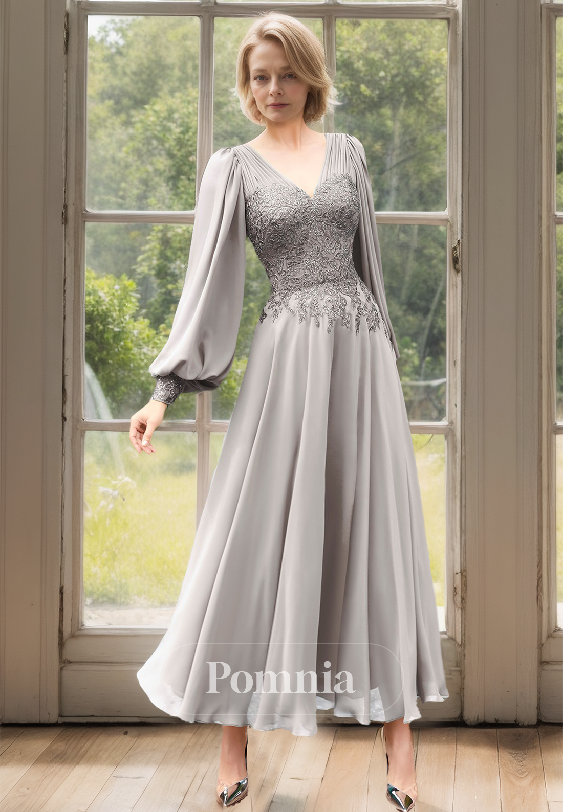 Simple Long Sleeves V-Neck Corset Appliques Chiffon Mother of the Bride Dress