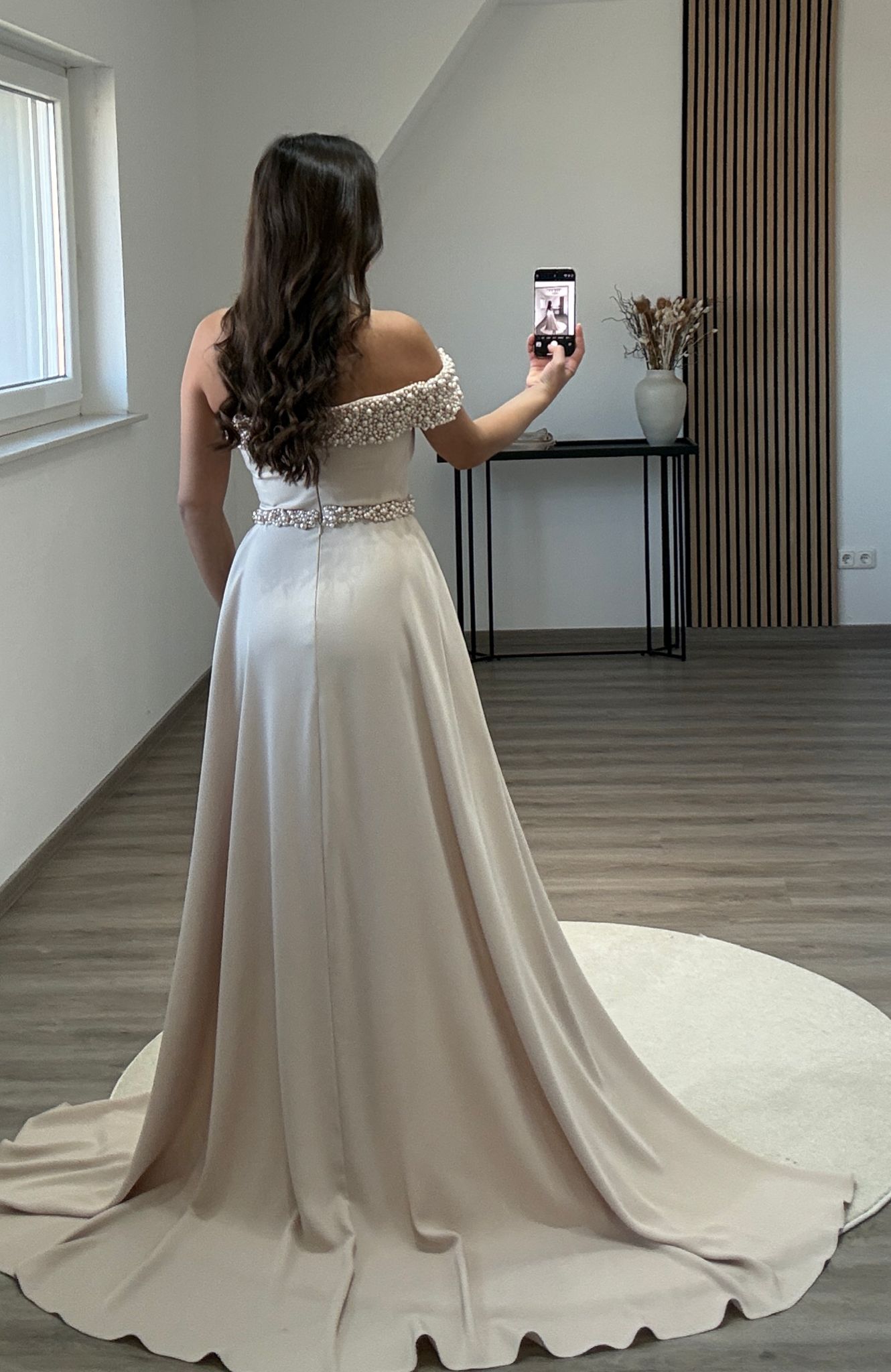 Long Sleeves Scoop Sequins Satin Evening Dress