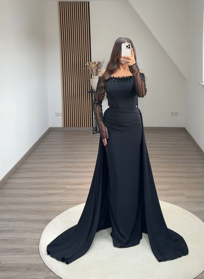 Long Sleeves Scoop Backless Evening Dress