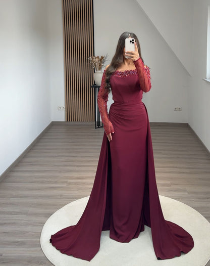 Long Sleeves Scoop Backless Evening Dress