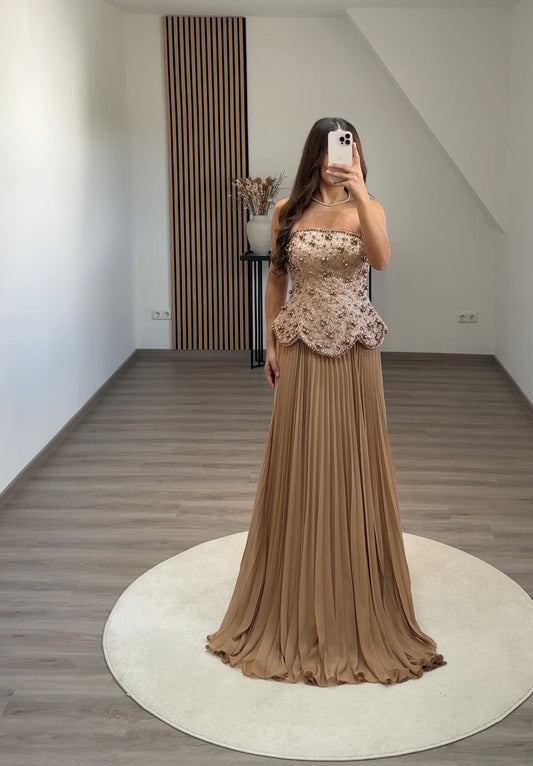 A-Line Off-Shoulder Long Sleeves Appliques Evening Dress