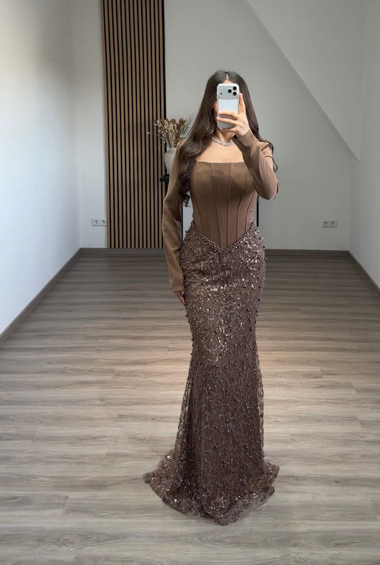 A-Line Long Sleeves Empire-Waist Slit Appliques Evening Dress