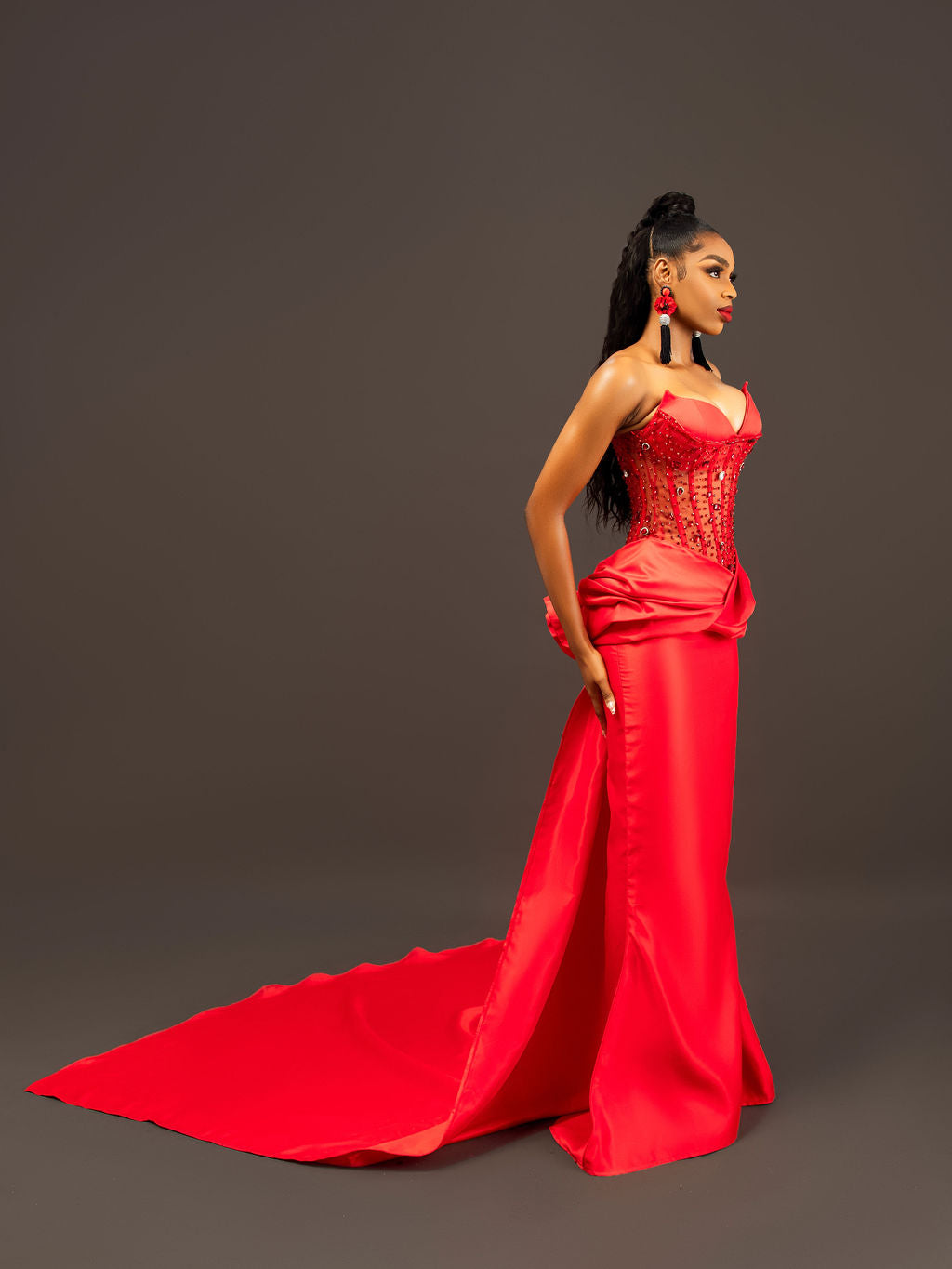 Red Sweetheart Sleeveless Corset Tulle Ruched Prom Dress