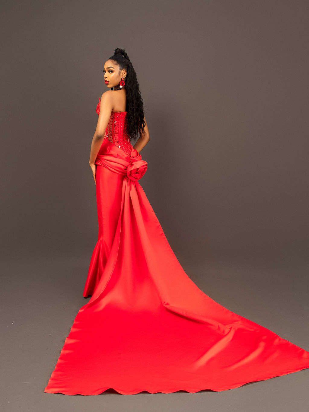 Red Sweetheart Sleeveless Corset Tulle Ruched Prom Dress