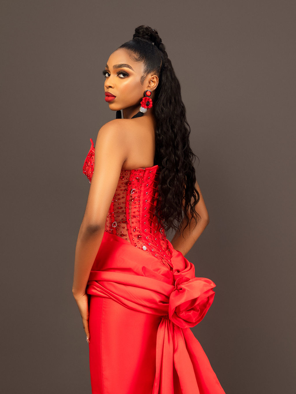 Red Sweetheart Sleeveless Corset Tulle Ruched Prom Dress