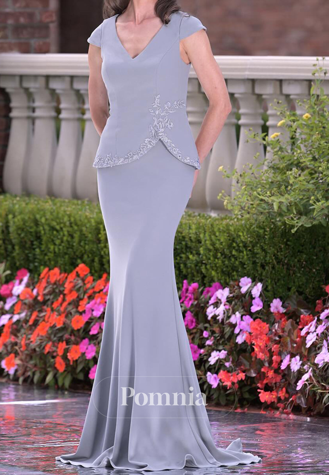 Lavender Short Sleeves V-Neck Ruched Sheath Mother of the Bride Dress