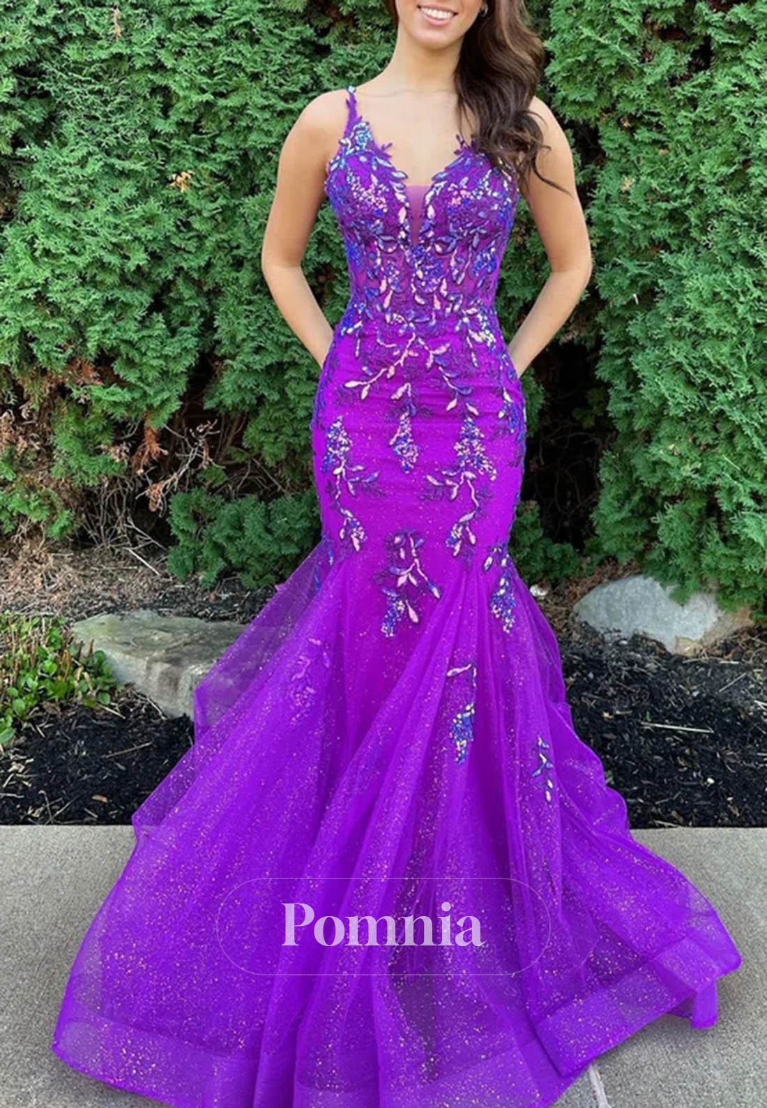 Mermaid V-neck Glitter Tulle Prom Dresses With Appliques