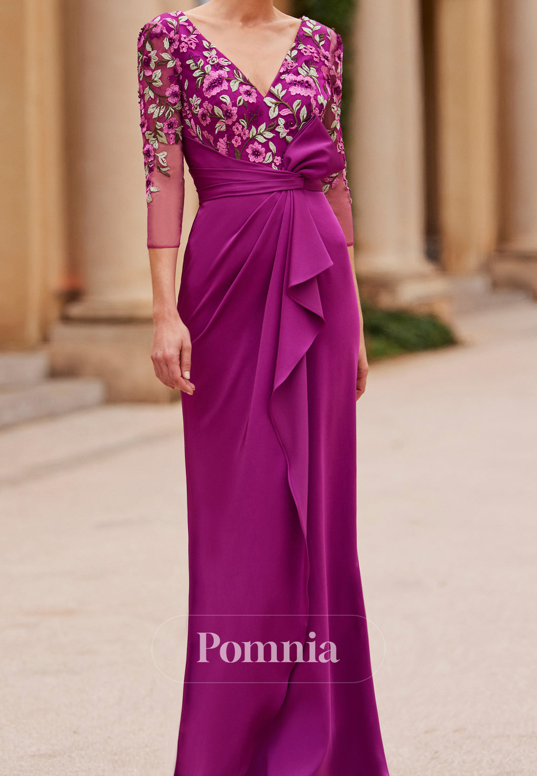 Orchid Long Sleeves V-Neck Ruched Appliques Mother of the Bride Dress