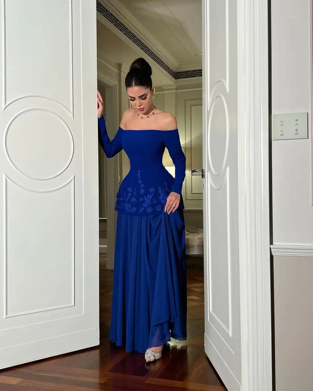 Customized Off The Shoulder Long Sleeves Prom Dresses Pleated Lace Floor Length Temperament Evening Dresses