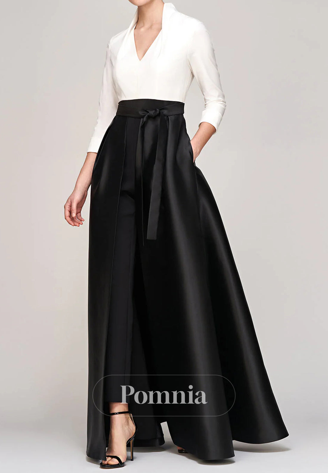 Simple Long Sleeves V-Neck Walk Thru Jumpsuit