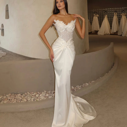 Sheath Strapless Sleeveless Appliques Corset Wedding Dress