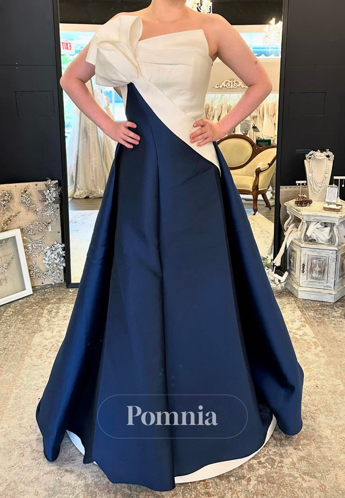 Simple A-Line Sleeveless Strapless Empire-Waist  Mother of the Bride Dress