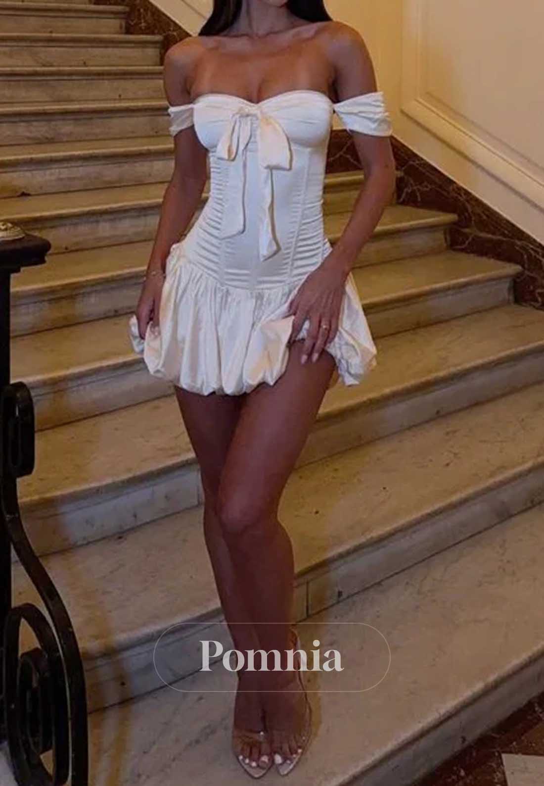 Simple Off-Shoulder Sweetheart Ruched Homecoming Dress