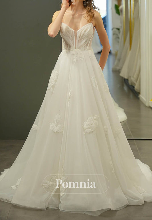 Simple Sleeveless Strapless Floral Appliques Wedding Dress