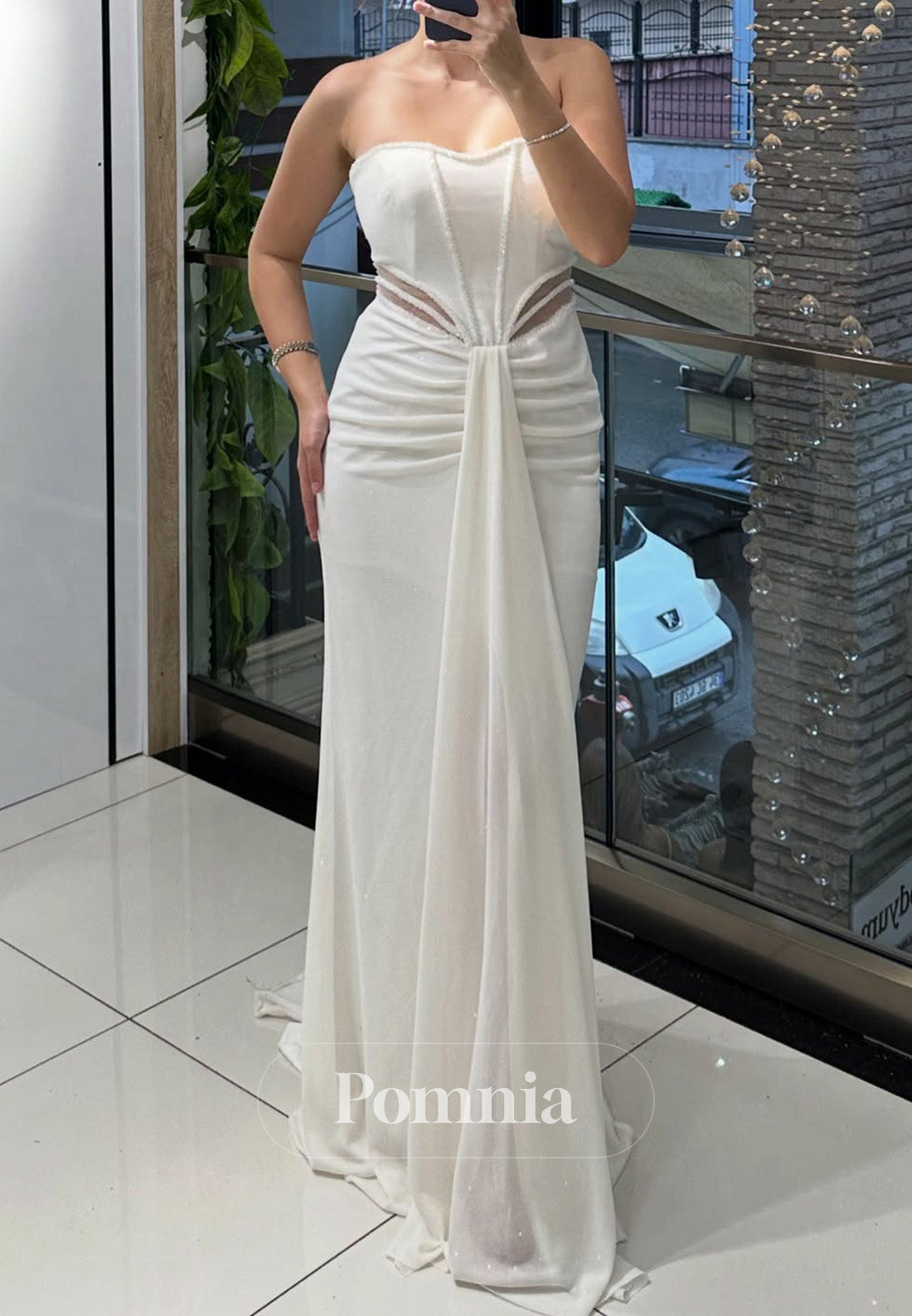 Simple Sleeveless Strapless Ruched Empire-Waist Prom Dress