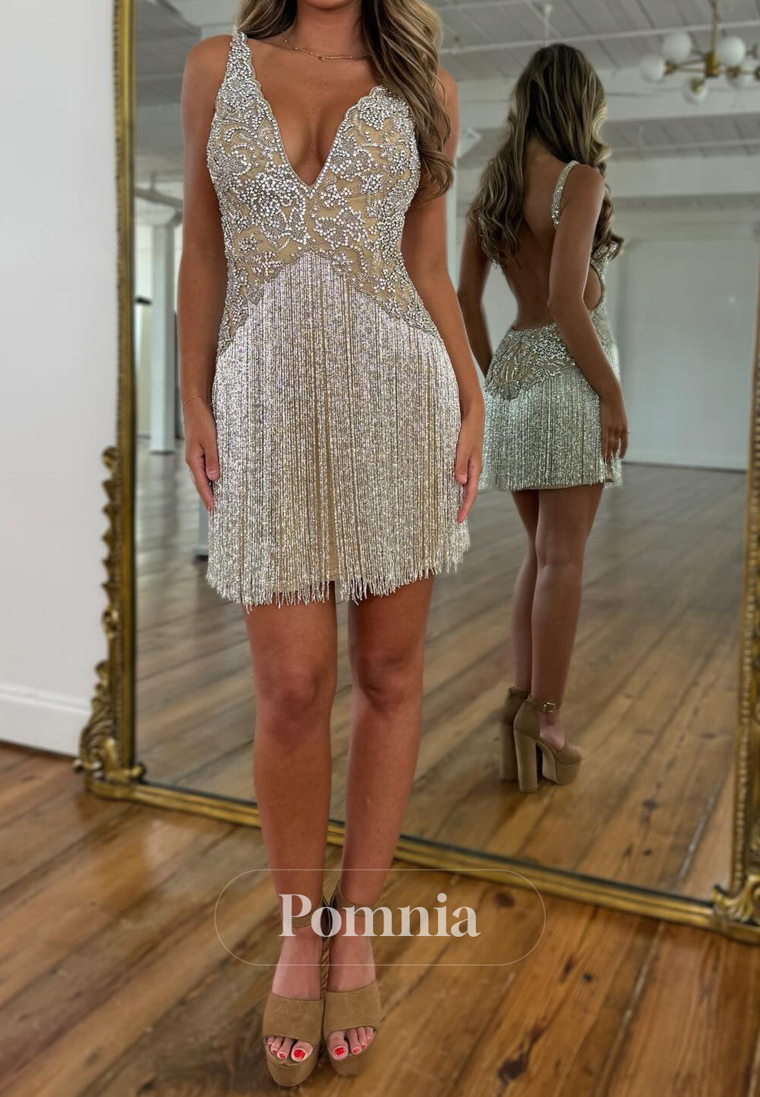 Spaghetti Straps V-Neck Appliques Sequins Homecoming Dress