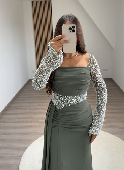 Long Sleeves Scoop Prom Dress with Pearls Corset Evening Party Dress