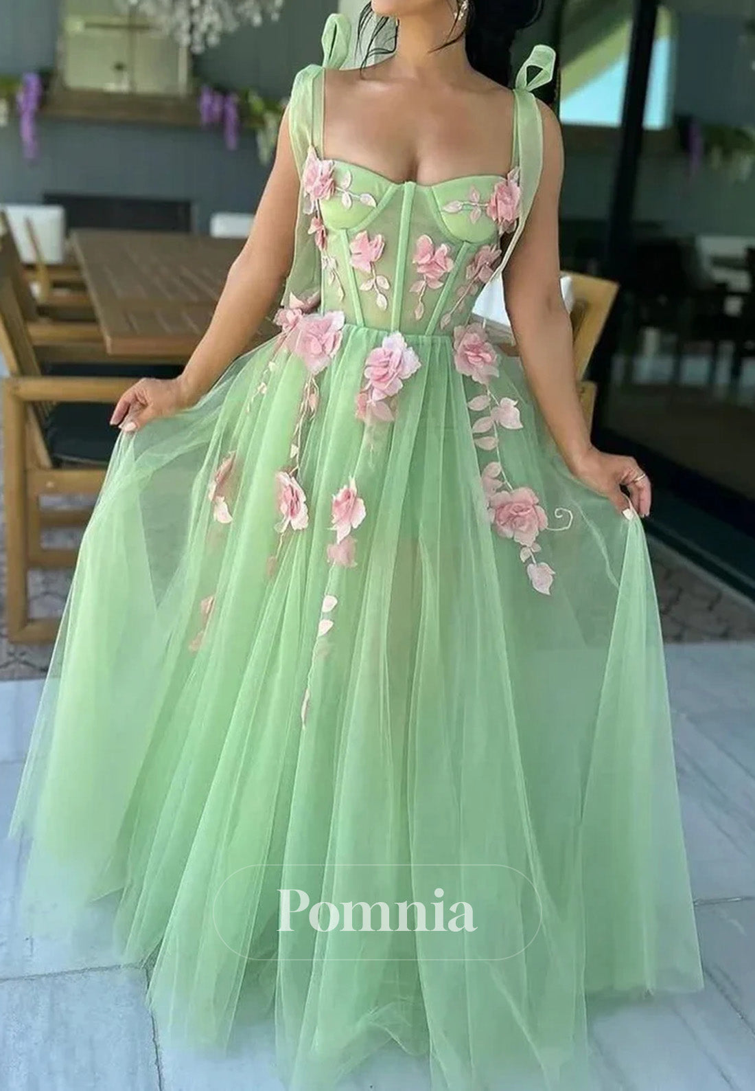 A-Line Spaghetti Straps Sweetheart Floral Appliques Prom Dress
