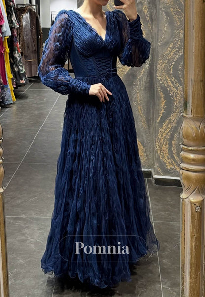 Charming Long Sleeves V-Neck Appliques Prom Dress