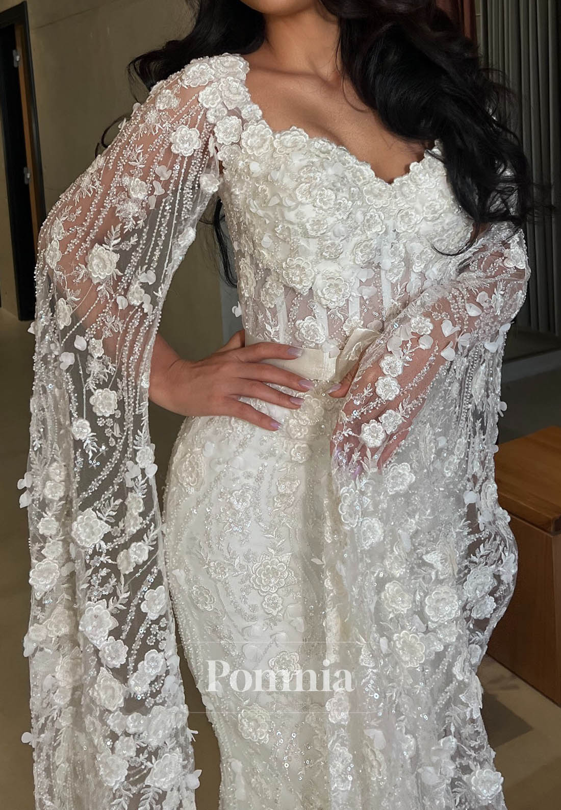 Long Sleeves Sweetheart Corset Tulle Sheath Wedding Dress