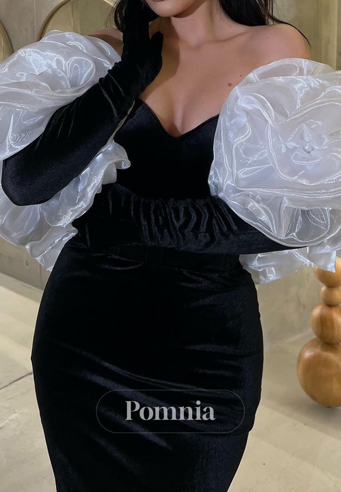 Black Off-Shoulder Half Sleeves Sheath Evening Dress