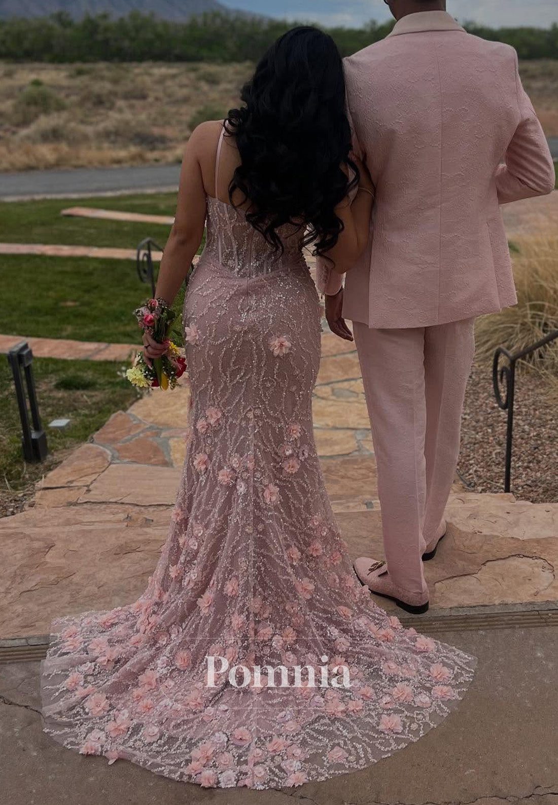 Blushing Pink Sleeveless Sweetheart Slit Appliques Prom Dress