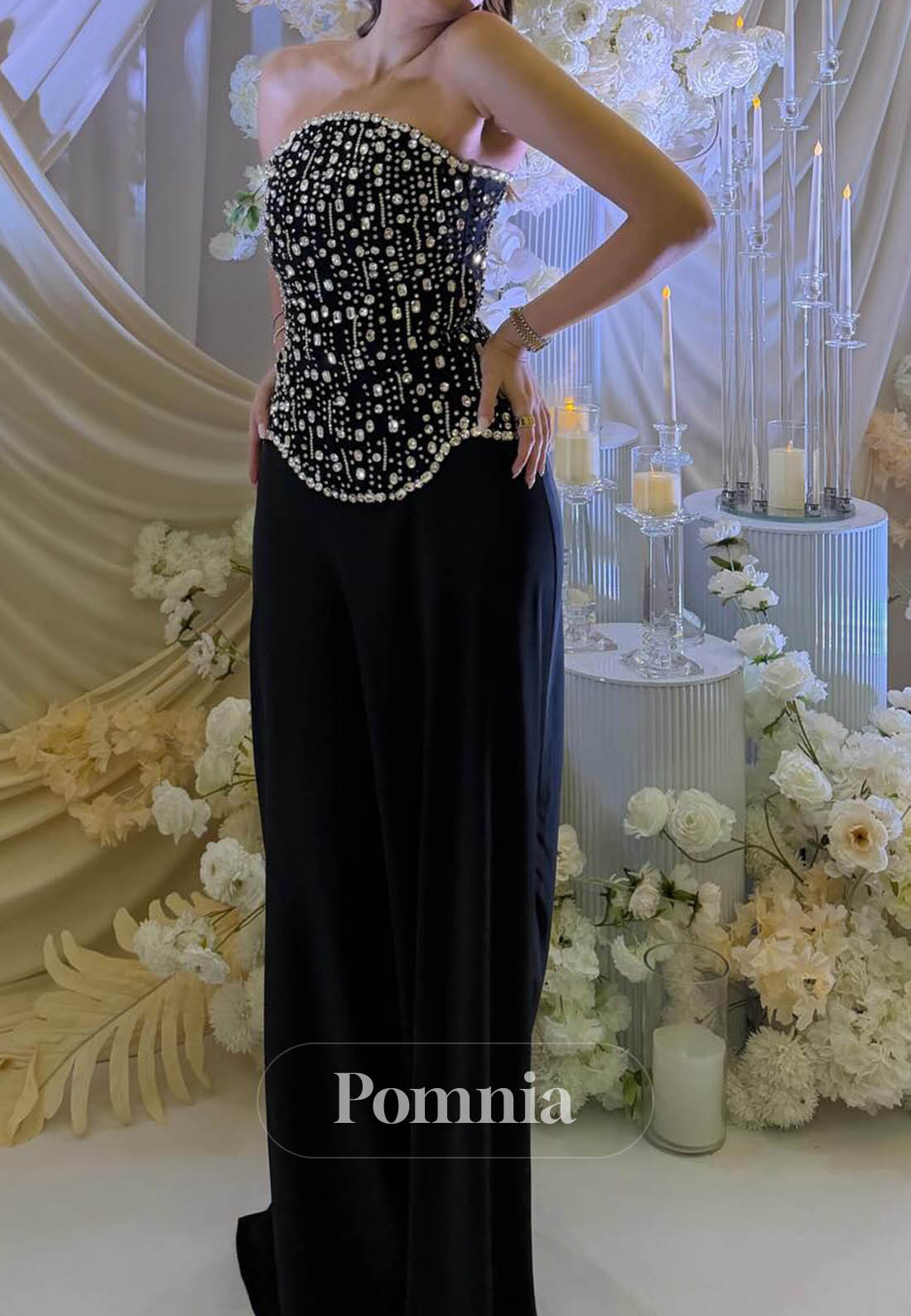 Black Sleeveless Strapless Beads A-Line Prom Dress