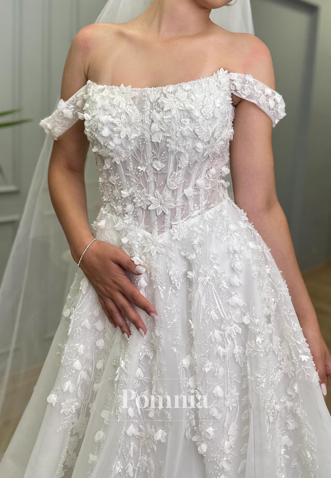 A-Line Sleeveless Strapless Corset Tulle Lace Wedding Dress