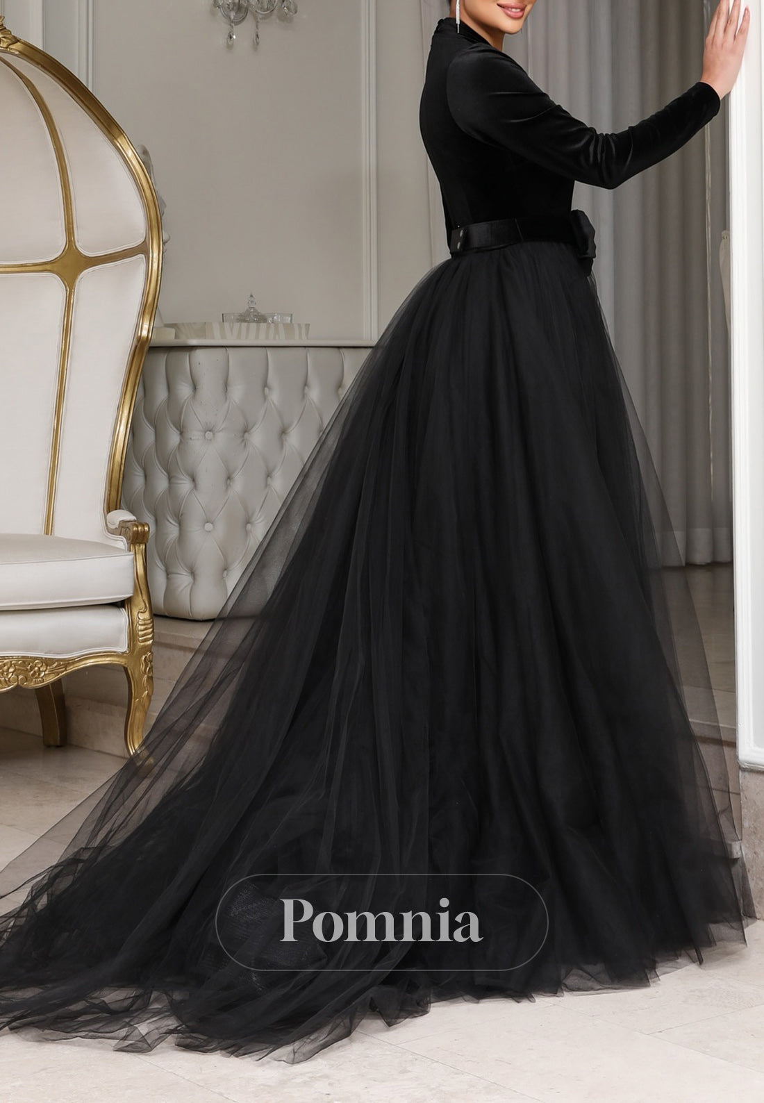 Black Long Sleeves V-Neck Lace Evening Dress