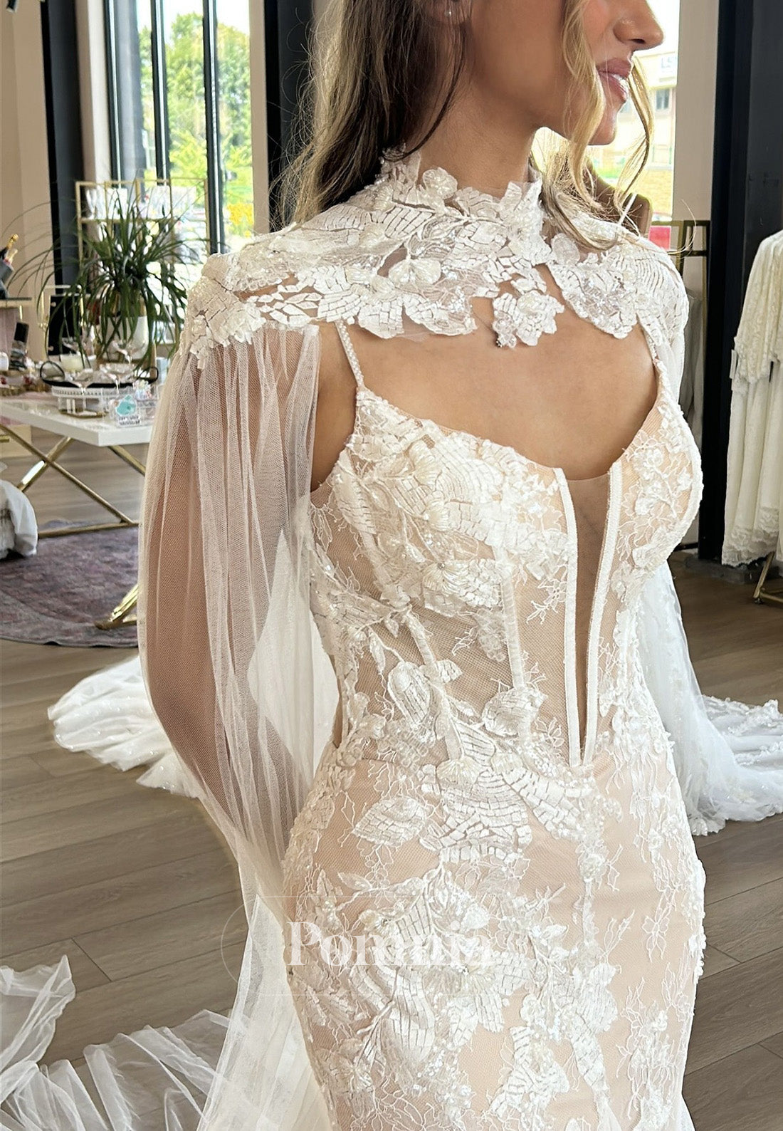 Spaghetti Straps Scoop Mermaid Appliques Wedding Dress