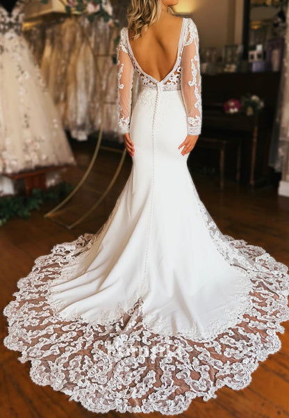 Elegant Long Sleeves V-Neck Sweep Train Mermaid Wedding Dress