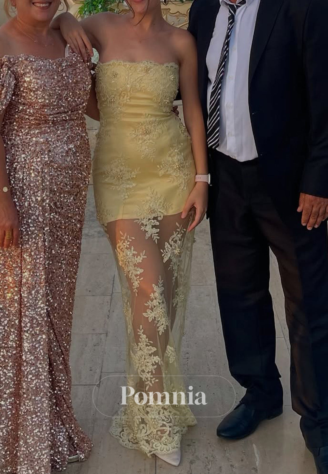 Daffodil Sleeveless Strapless Ruched Floor-Length Prom Dress