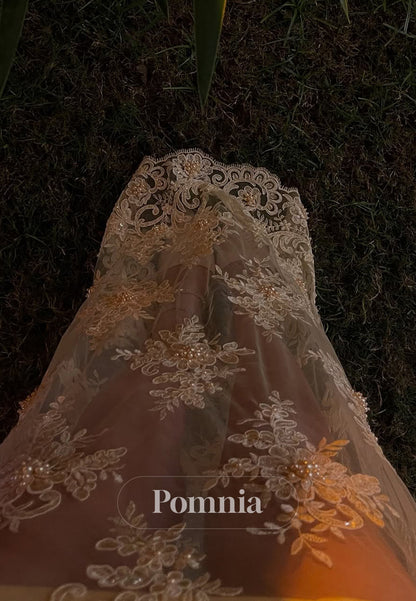 Daffodil Sleeveless Strapless Ruched Floor-Length Prom Dress